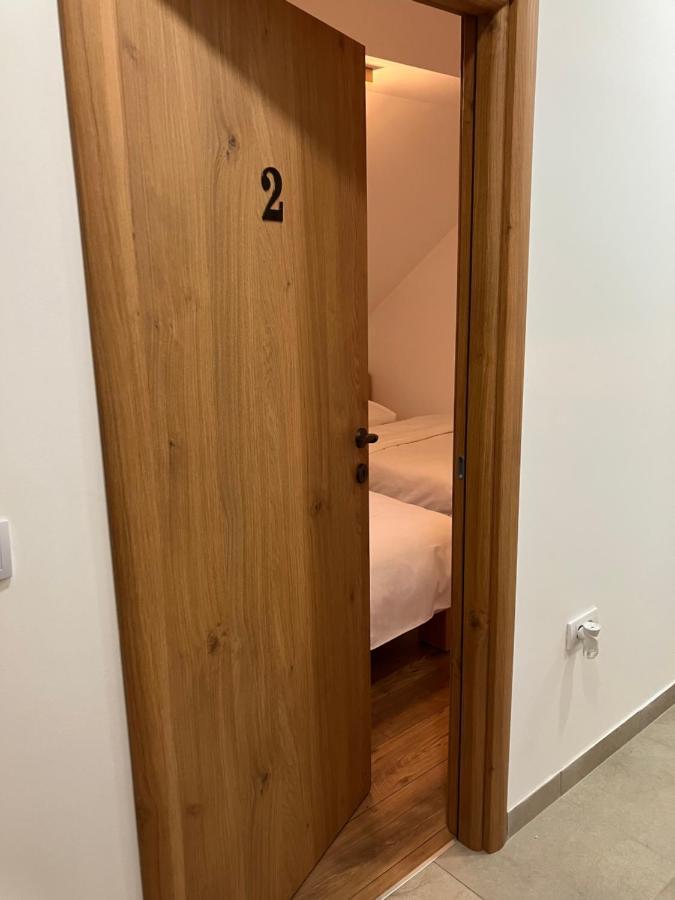 Petlov Salas Rooms Νόβι Σαντ Εξωτερικό φωτογραφία